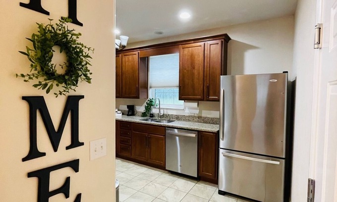 Zephyrhills West Apartment | Cozy 2-bedroom apartment in lovely Zephyrhills with WiFi, AC
