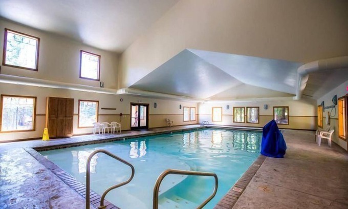 Whitefish Condo | Inviting 2 Bedroom Condo with Fireplace & Pool Access