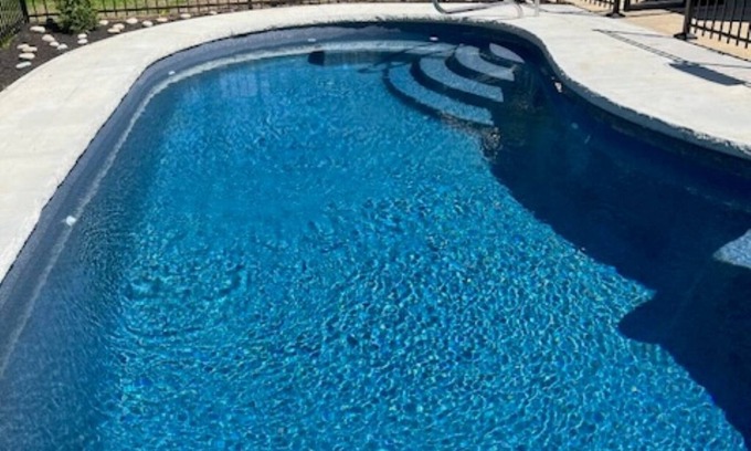 North Olmsted House | Inviting 2-Bedroom House with Heated Pool in North Olmsted