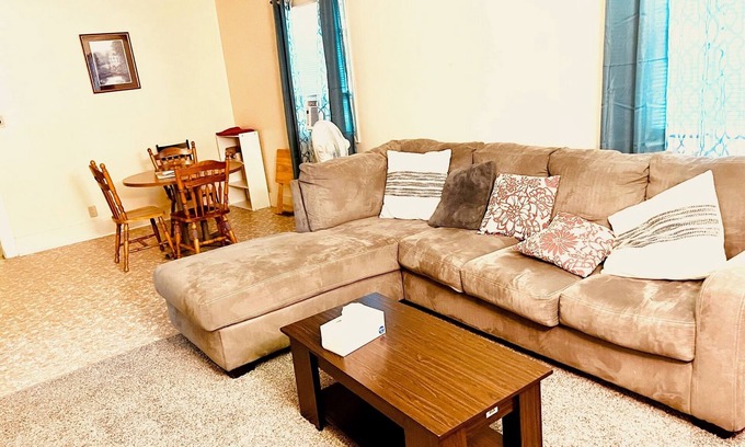 South Bend Apartment | Inviting 2 Bedroom Retreat Near South Bend Attractions