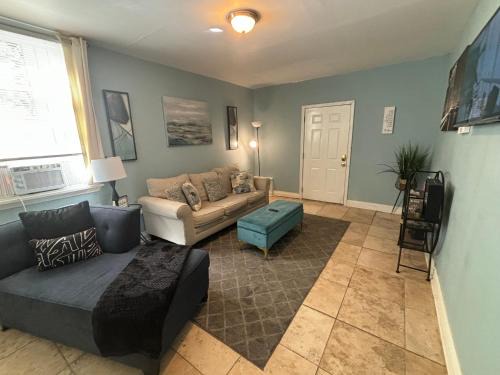 Seventh Ward Apartment | Charming 2-Bedroom Getaway in New Orleans with WiFi