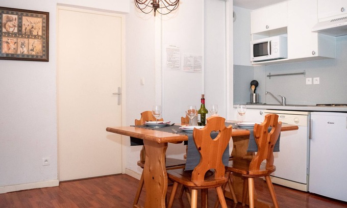 Vignec Apartment | Cozy Apartment Vignec: 1 Bedroom for Up to 6 Guests