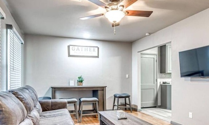 Midwest City House | Charming 2B/1B Retreat in the Heart of MWC