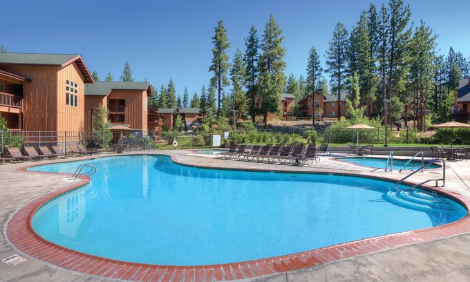 Round Hill Village Resort | Comfortable 2BR Retreat Steps from Lake Tahoe