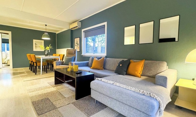 Ullern Apartment | Cozy 2BR apartment with parking
