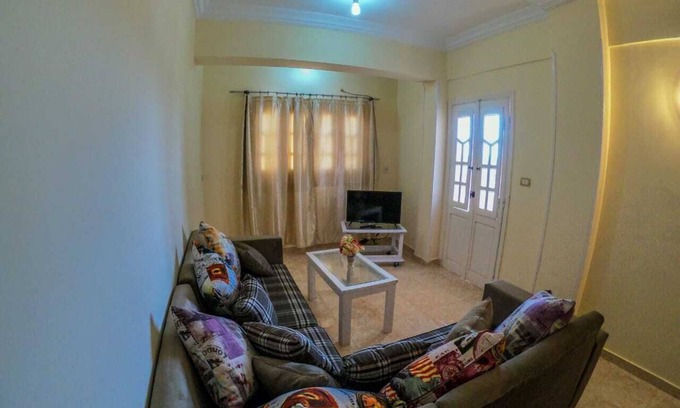 Safaga Apartment | Inviting 2BR Apartment with Pool and Breakfast Included