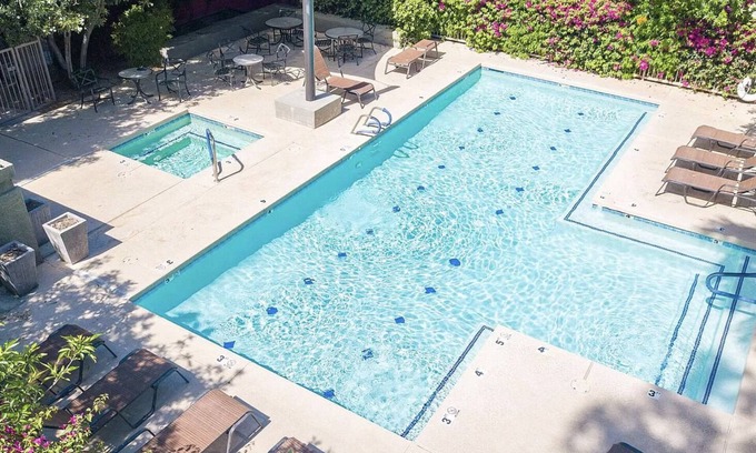 Gilbert Condo | Charming 2BR Condo with Pool & Spa near Downtown Gilbert