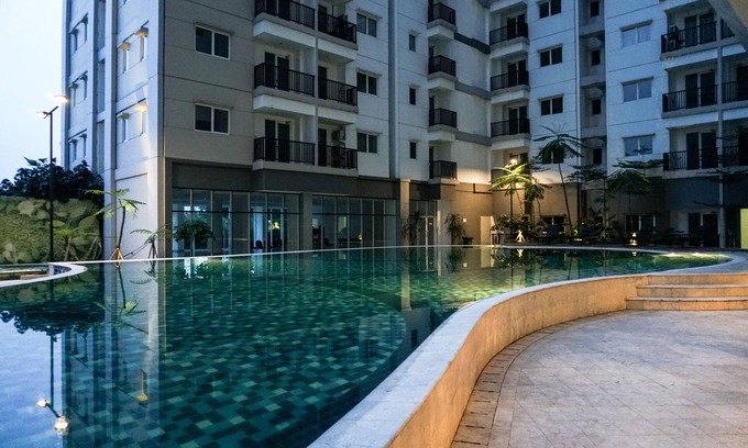 East Jakarta Apartment | Inviting 2Br Signature Park Grande Apartment with Pool