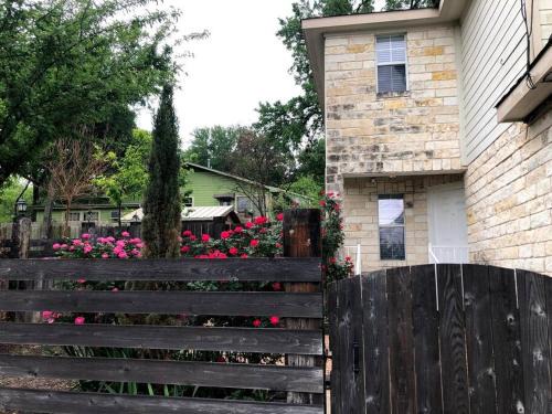 University Hills and Windsor Park Apartment | Inviting 3-Bed Garden Home Near UT Stadium & Downtown Austin
