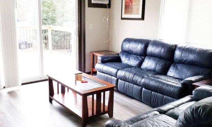 Plover Apartment | Charming 3-Bedroom Apartment with Free Parking & Pet Access