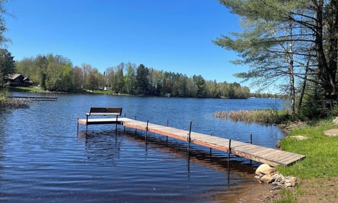 Phillips Cabin | Cozy 3-bedroom cabin in Phillips on Soo Lake w/WiFi, kayaks, fire pit & grill