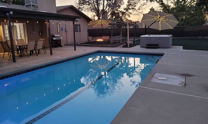 Corrales House | Inviting 3 Bedroom Retreat with Pool, Spa & Game Room