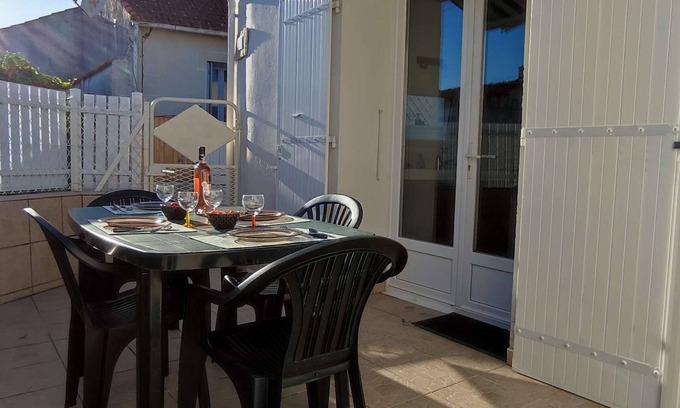 La Bree-les-Bains House | Cozy Villa La Brée-les-Bains: Oceanview Retreat for 4