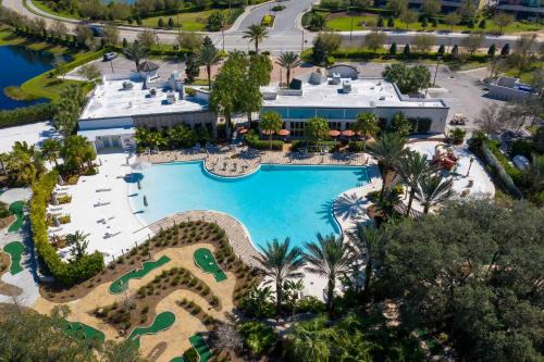 Davenport House | Cozy 3Bd with Free Waterpark at Festival Resort 733