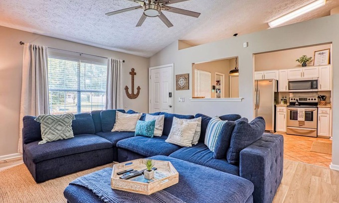 Whitemarsh Island House | Inviting 3Br Home with Private Pool Near Savannah & Tybee