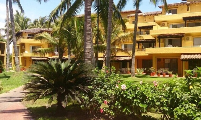 South Hotel Zone Hotel | Inviting 3BR Condo with Private Balcony & Ocean Views