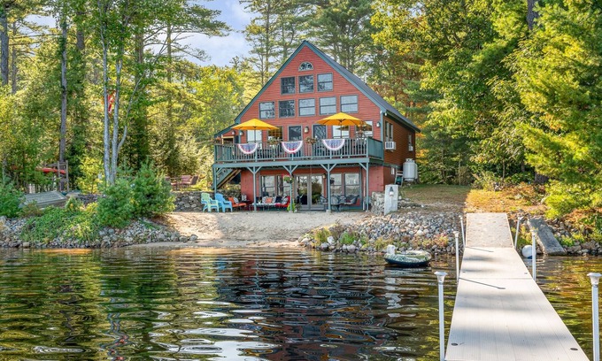 South Effingham House | Relax in a 3BR Retreat with Mountain & Lakefront Views