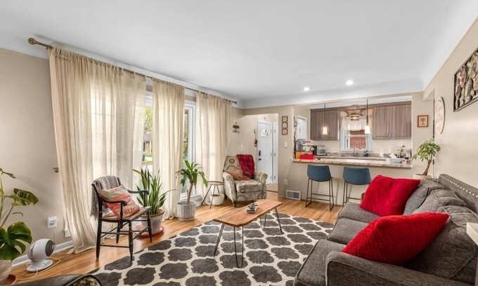 Livonia House | Exceptional 3BR Retreat - Pet Friendly Near Detroit Airport
