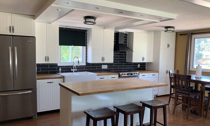 Okanagan-Similkameen House | Cozy 3BR house by the beach