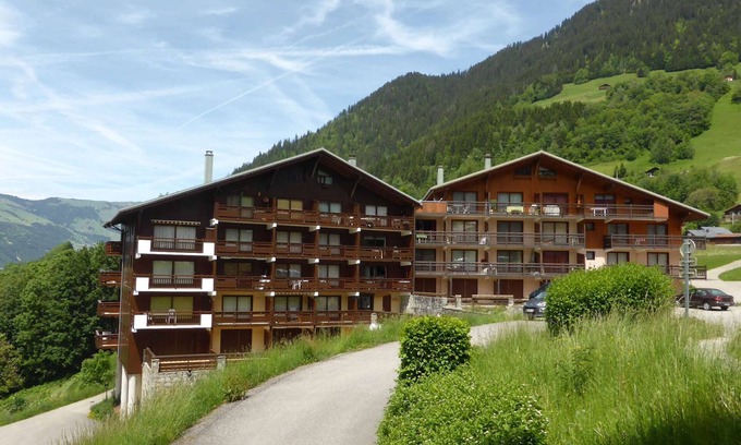 Areches Apartment | Family-Friendly Apartment Arêches-Beaufort with Spa & Breakfast