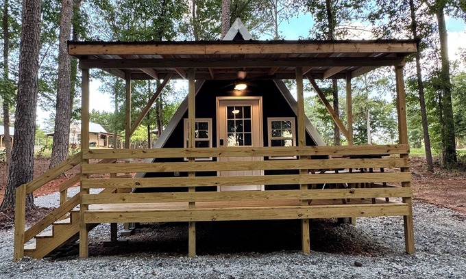 Townville Cabin | Cozy A-frame cabin just 1/4 mile from Lake Hartwell - perfect for anglers