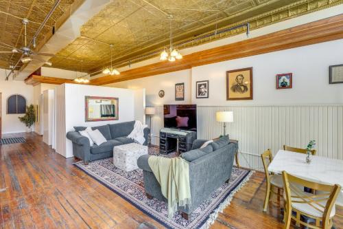 Yankton Apartment | Inviting Stay in Historic Yankton - Pet & Child Friendly