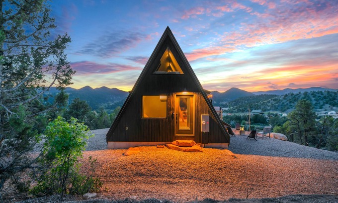 Glendale Cabin | Inviting A-frame Cabin Retreat Near Zion with Spa & Hot Tub