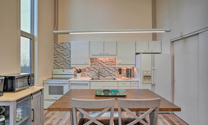 South Addition Apartment | Inviting Anchorage Retreat - Ideal for Hiking & Families!