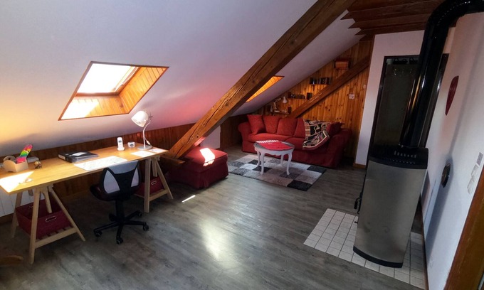 Saint Joseph/Mittelharth Apartment | Cozy Apartment with Pool and Lake View in Colmar