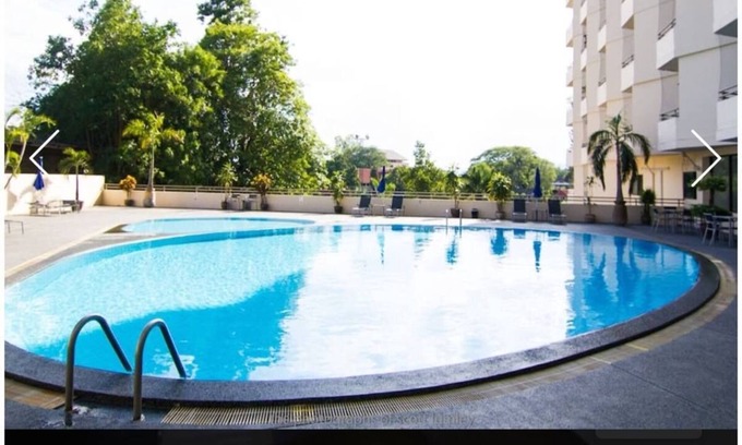 Wat Ket Condo | Charming Apartment with Pool and Kitchen in Chiang Mai