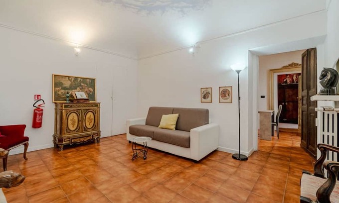 Historic Centre Apartment | Central Apartment 700m from Piazza V. Veneto - Rated 10/10