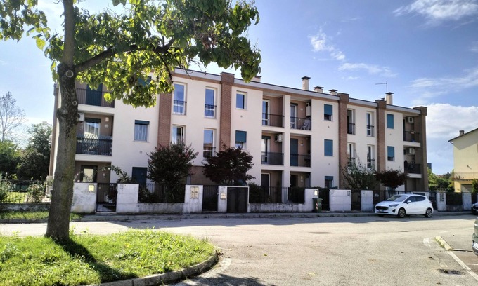 Povolaro Apartment | Tranquil Family Retreat with Spa, Pool & Pet-Friendly Policies