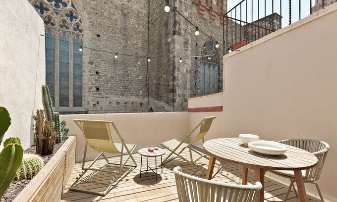 El Born Apartment | Elegant Studio with Terrace in City Center - Guest Rated 6.8