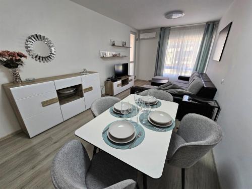 Vitosha District Apartment | Functional Business One-Bedroom Apartment for Your Stay