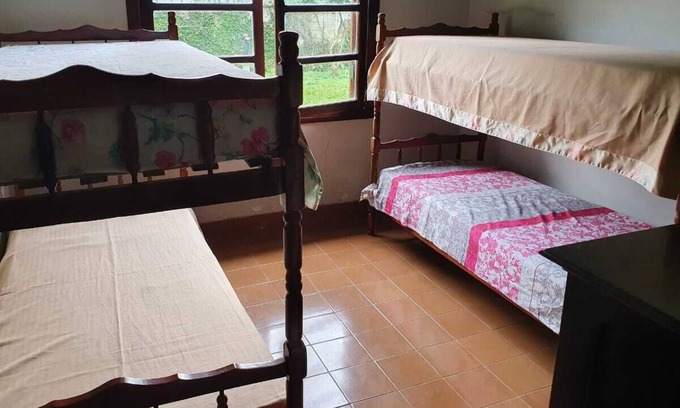 Barra da Lagoa House | Inviting Retreat with Prime Location & Family Amenities