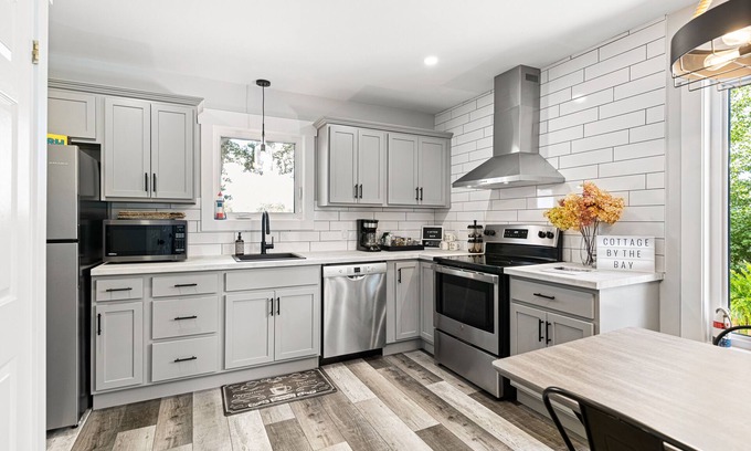 Cormierville Cottage | Inviting Ocean View Cottage with Hot Tub & Outdoor Oasis