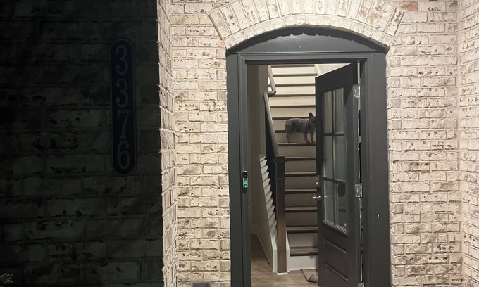 Duluth House | Inviting Private Room in Secure Gated Community Townhouse