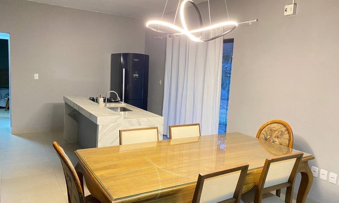 Plano Diretor Sul House | Safe and Cozy House with Ocean View on 303 South