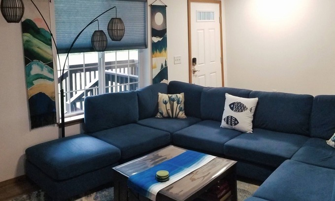 Grayland House | Inviting Family Getaway Steps from the Beach with Ocean Views