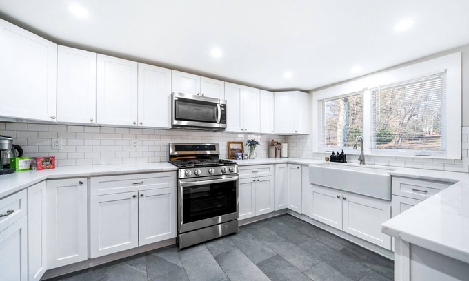 Woodcliff Lake House | Pet-Friendly Lake Retreat with Fireplace Near NYC