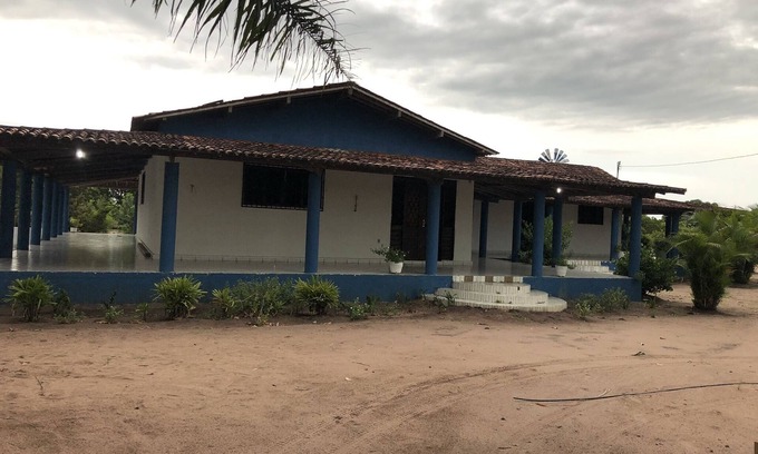 Cruz do Espirito Santo House | Charming Country House with Pool, Kitchen & Great Location