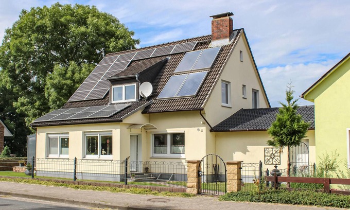 Mulsum Apartment | Family-Friendly 2 Bedroom Stay in Wurster Nordseeküste