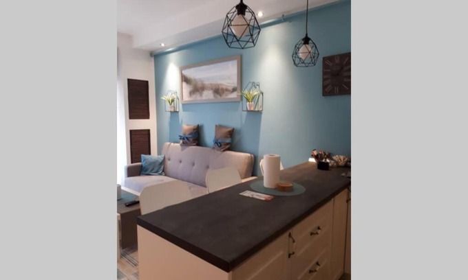Stefanestii de Jos Apartment | Inviting Stay at Cozy Apart in Cosmopolis with Pool Access