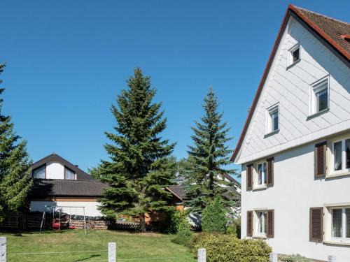Villingen-Schwenningen Apartment | Family-Friendly Apartment with Garden in Schwenningen