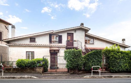 Castelnuovo di Porto Apartment | Inviting Apartment in Castelnuovo Di Porto for Families