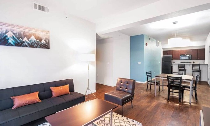 Greeley Apartment | Modern 3-Bedroom Apartment Near UNC with Gym & Breakfast