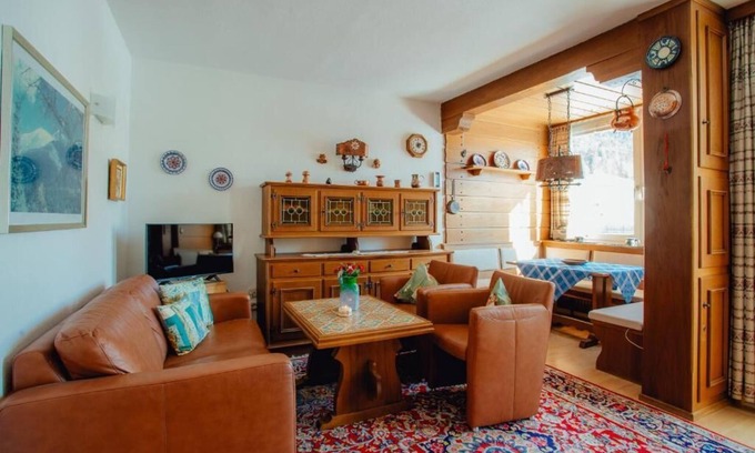 Seefeld in Tirol Apartment | Guest Rated 10/10: Cozy Apartment Tirol with Pool & Kitchen