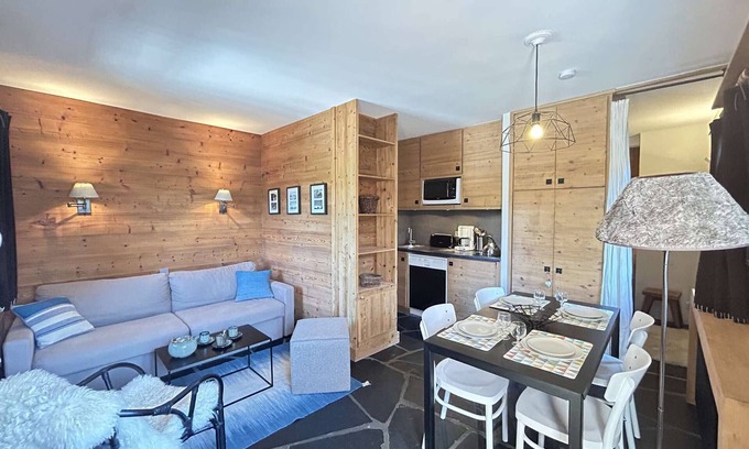 Meribel Apartment | Inviting Apartment Méribel: Studio Flat for 4 with Kitchen
