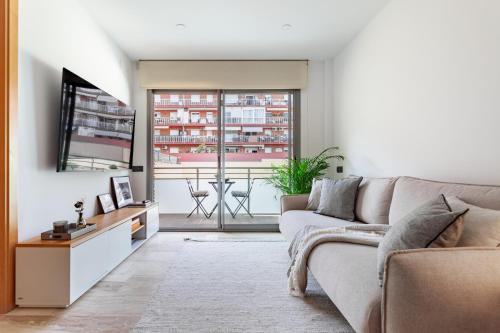 Les Corts Apartment | Inviting Apartment II - Family-Friendly in Les Corts