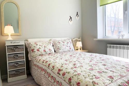 Sillamae Apartment | Charming 1-Bedroom Apartment with Ocean View in Historic Town
